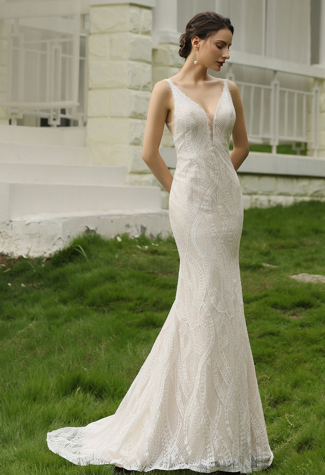 Bo-Ho Lace Sheath Wedding Dress
