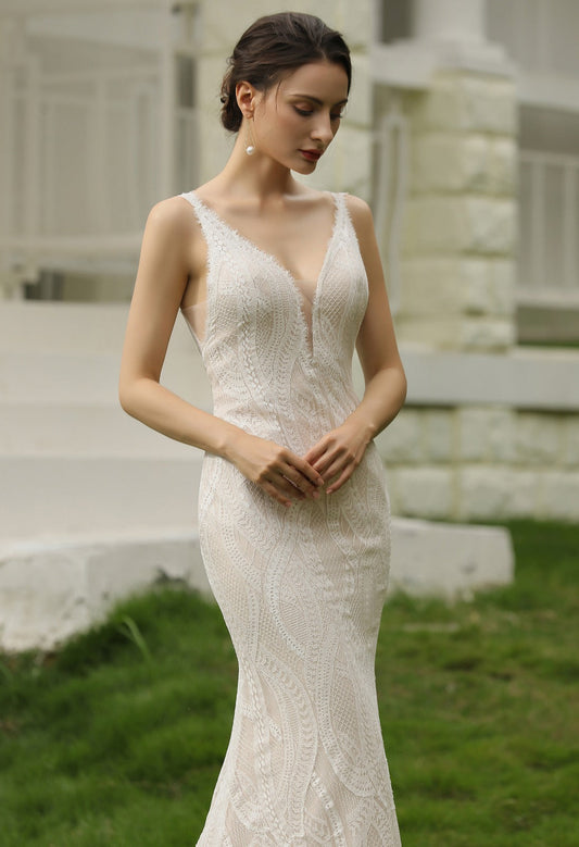 Bo-Ho Lace Sheath Wedding Dress