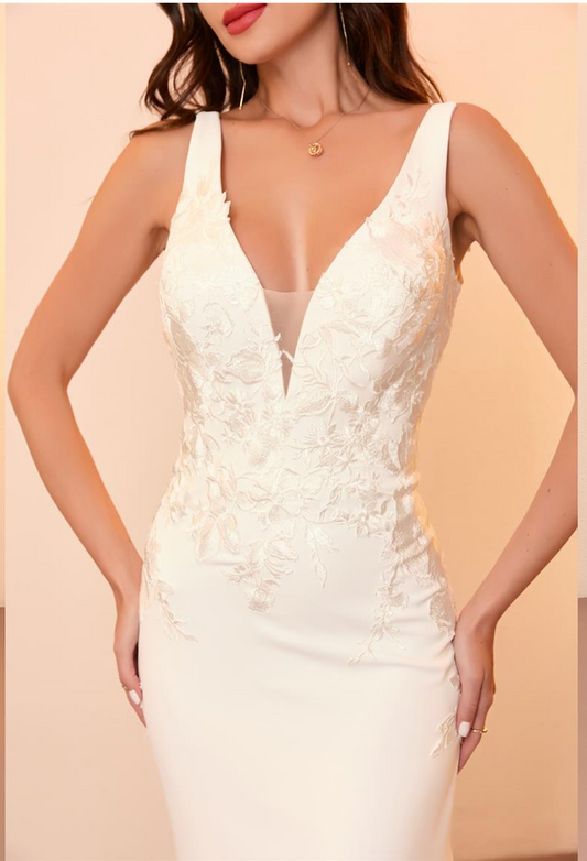Lace Crepe Fitted Wedding Dress